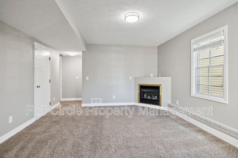Lincoln House: 2720 N 1st St