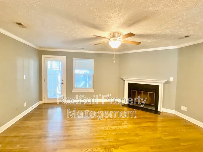 Newport News House: 1060 Palmerton Dr