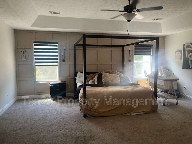 Midland House: 9420 Yarbrough Rd