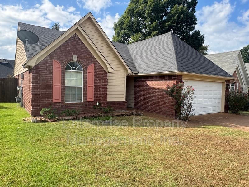 Cordova House: 7125 Showboat Ln