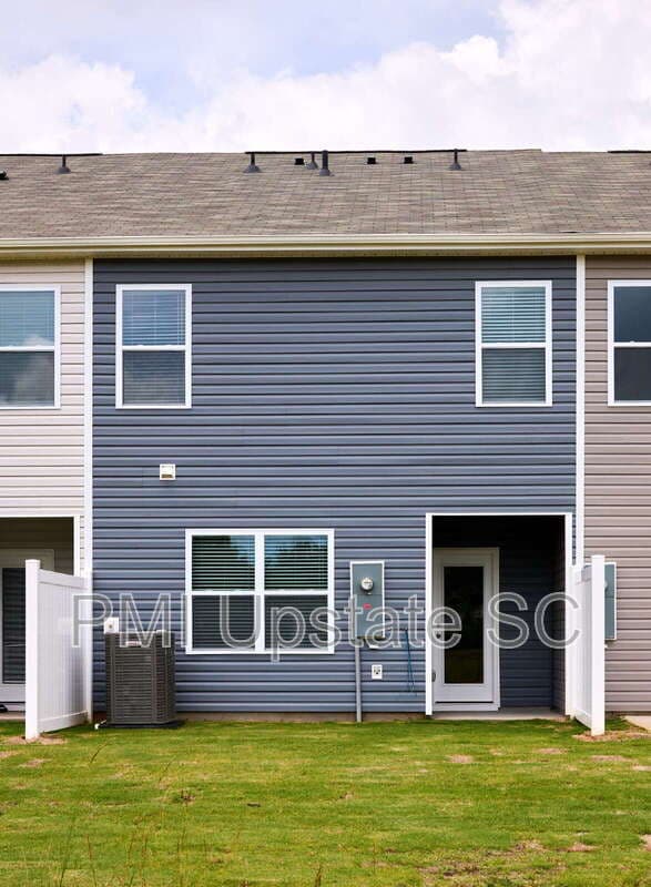 Greer Townhome: 753 Embark Cir