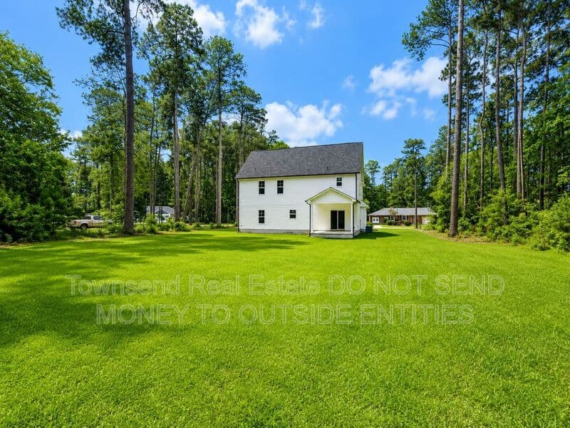 Stedman House: 621 Blawell Circle