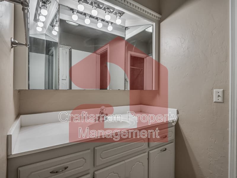 Oklahoma City House: 5313 Northwest 110th Street