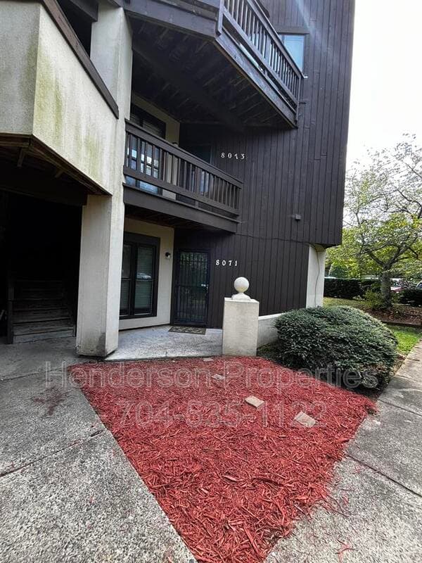 Charlotte Condo: 8071 Cedar Glen Dr