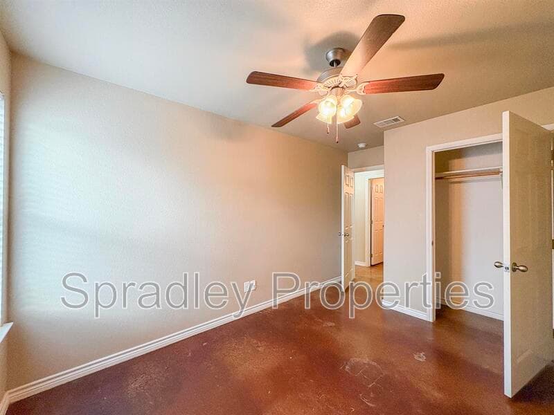 Belton Townhome: 1549 Brady Way