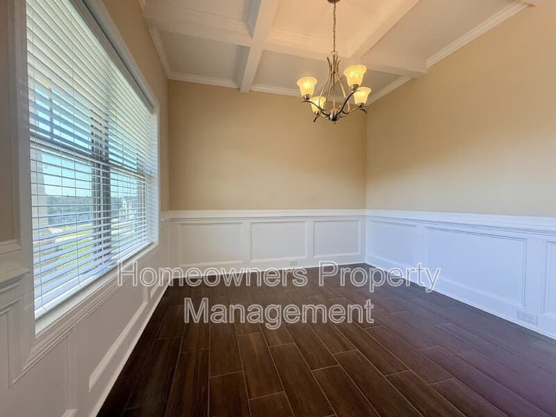 Spring Lake House: 418 New Castle Lane