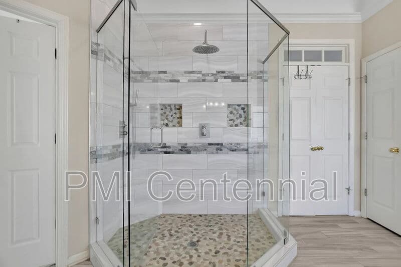 Alpharetta House: 120 Creekside Park Dr