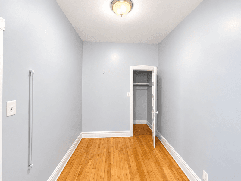 Chicago Condo: 2303 South Oakley Avenue