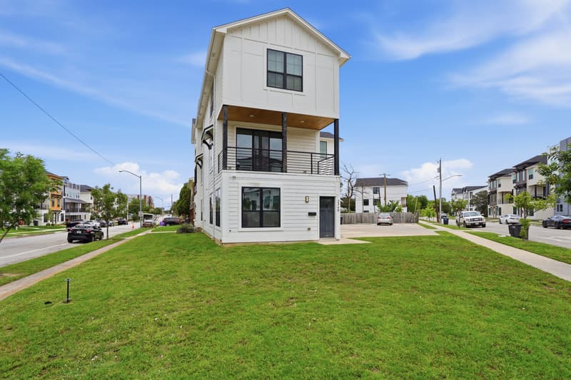 Fort Worth Condo: 3221 Forest Park Boulevard - 1