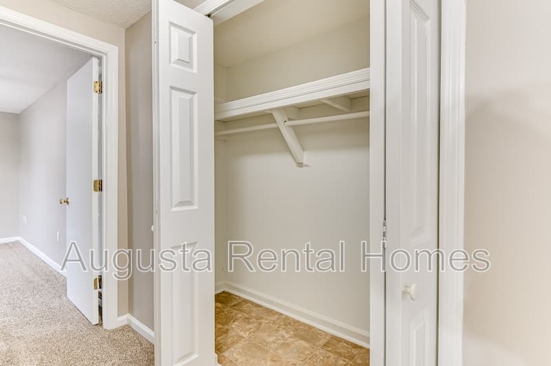 Augusta Condo: 1444 Heard Avenue - 1/2