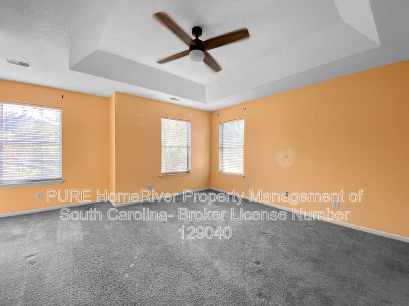 Goose Creek House: 109 Rockdale Ln