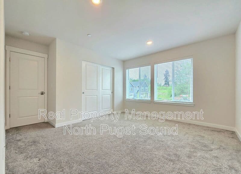 Marysville House: 3200 84th Dr NE