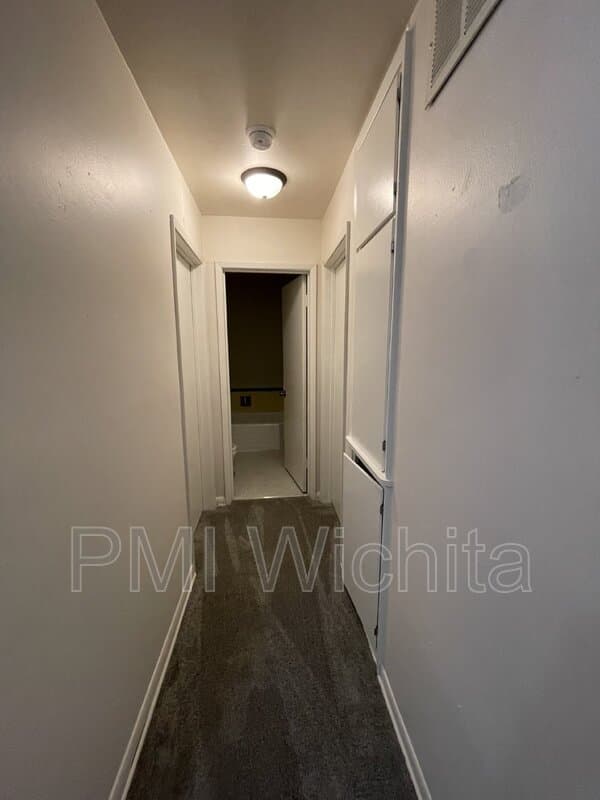 Wichita Condo: 2323 S Belmont St