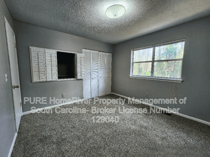 Columbia Condo: 108 Springwoods Lake Pt