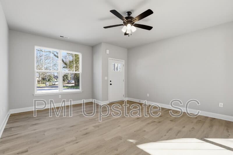 Greenville Townhome: 107 Virginia Avenue