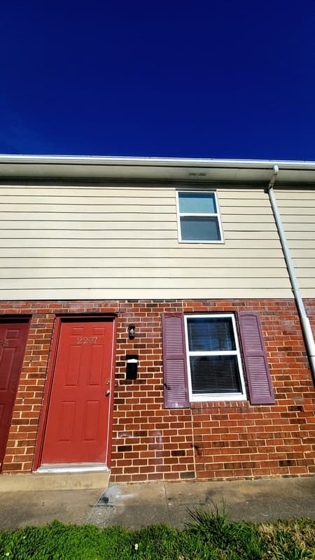 Richmond Townhome: 2202 Williamsburg Rd