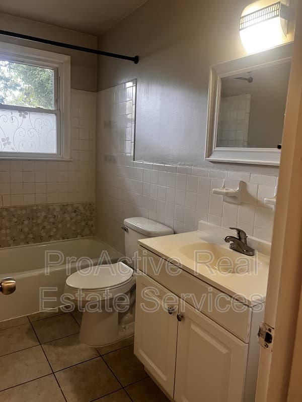 Norfolk Condo: 3237 Verdun Avenue