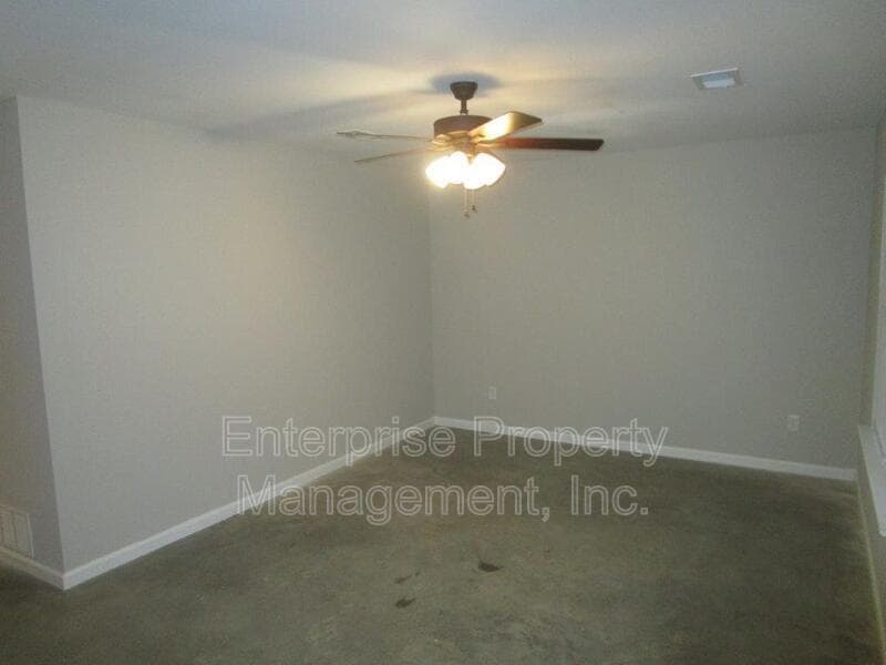Memphis House: 3490 Ardmore St