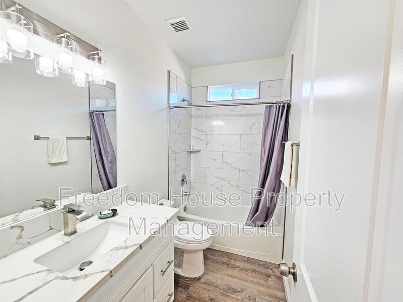 Pahrump House: 6660 Stubblefield Drive