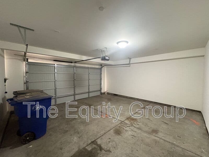 Clovis House: 3461 Alcove Way