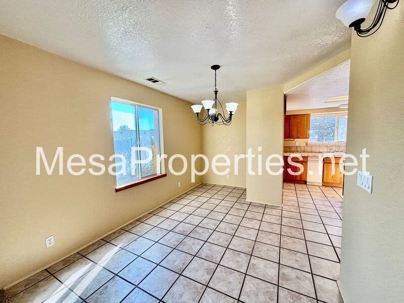 Apple Valley House: 18633 Kamana Rd.