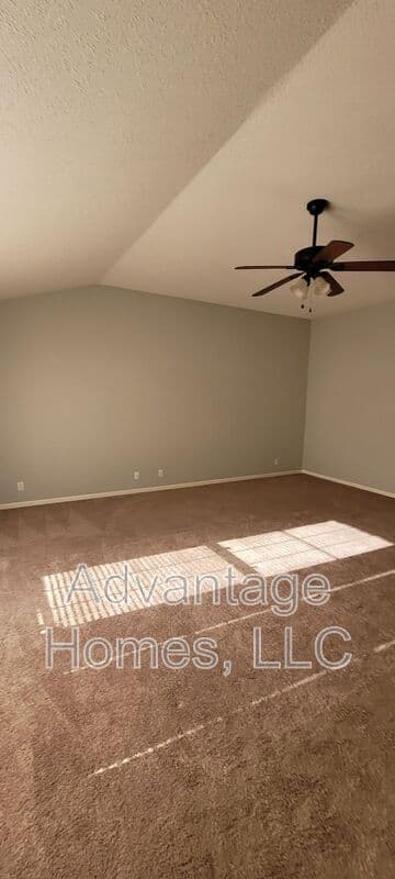 Gardner House: 18518 Mulberry Ct