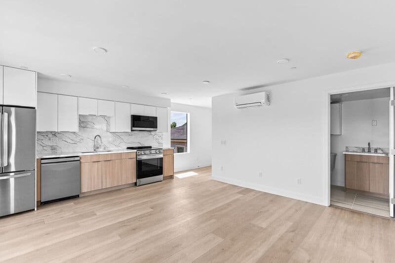 San Diego Apartment: 1259 Lincoln Avenue