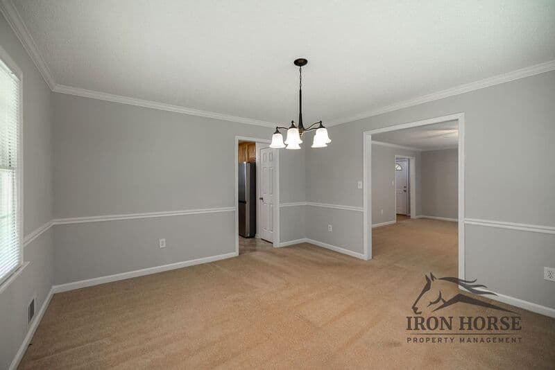 Athens House: 8671 Macon Hwy