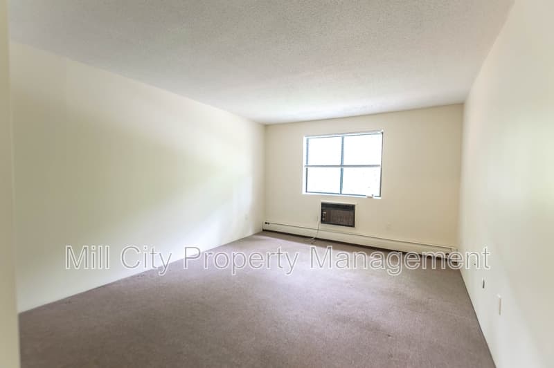 Manchester Condo: 23 Country Club Drive - 1036