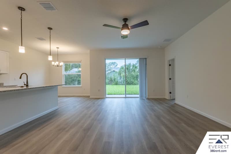 Palm Coast House: 30 Beckner Ln