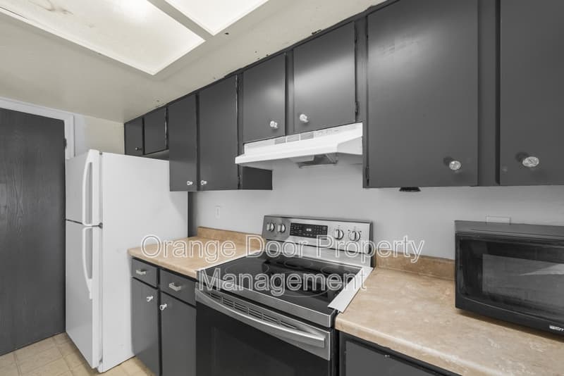 Kent Condo: 23601 112th Avenue SoutheastA102