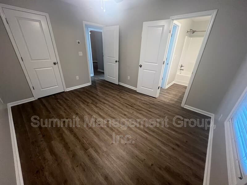 Madison Condo: Bostwick Hwy - 1563