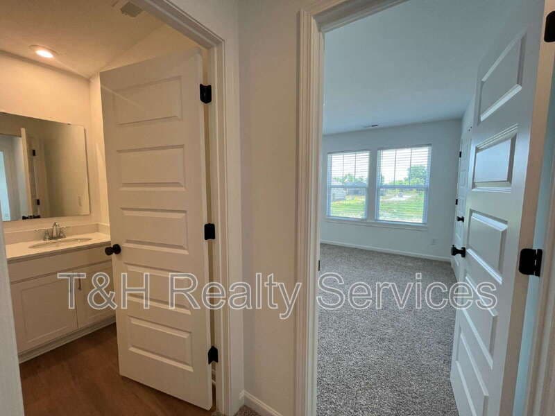 Plainfield House: 9275 Loyola Way