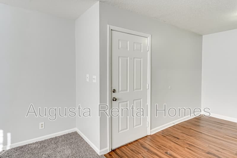 North Augusta Condo: 520 East Buena Vista Avenue - 1008