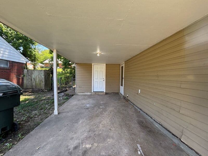 Memphis House: 2771 Northmeade Ave
