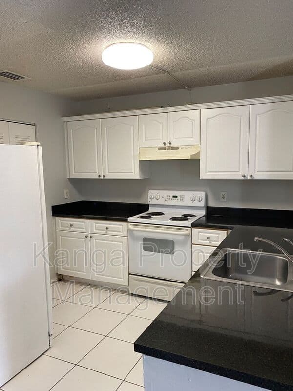 Coral Springs House: 11453 NW 35 St