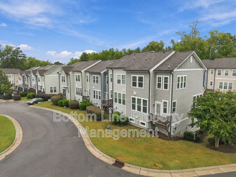 Apex Townhome: 1421 Salem Creek Dr