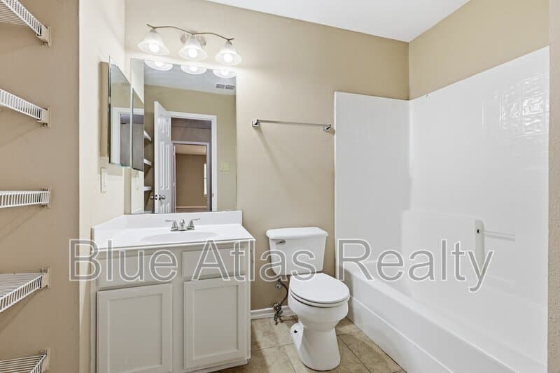 McKinney House: 2744 Frontier Lane