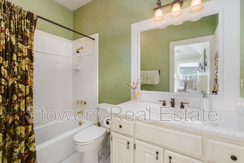 Danville House: 4482 Deer Ridge Rd