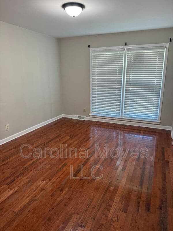 Greenville House: 4597 Coach Hill Drive