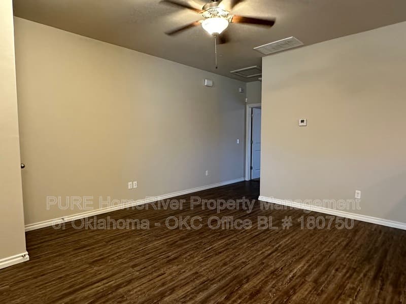 Oklahoma City House: 1021 SW 92nd St