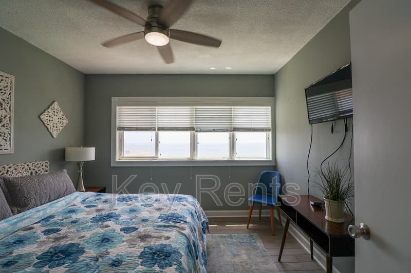 Pensacola Condo: 825 Bayshore Dr.