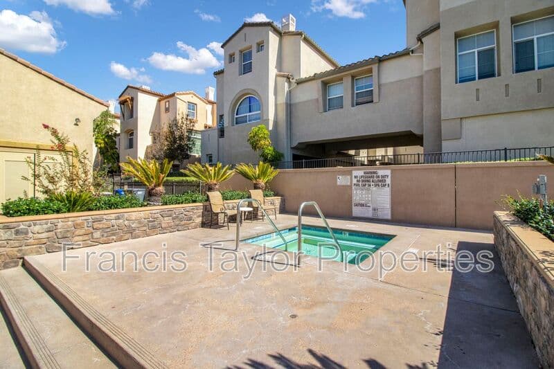 San Marcos House: 633 Kellogg Street