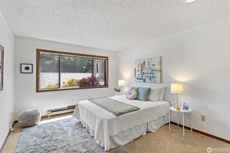 Bellevue Townhome: 12840 SE 40th Ct
