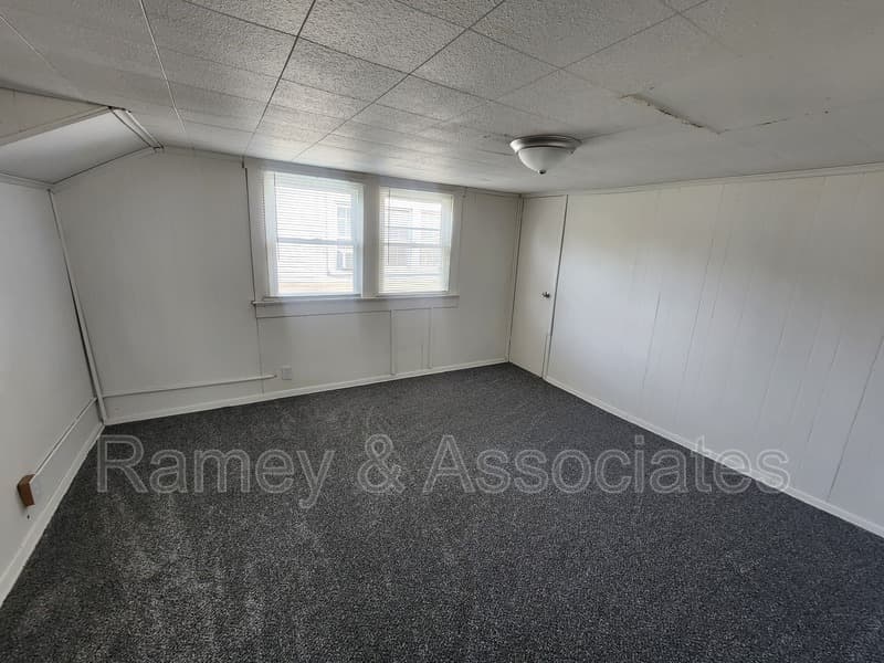 Louisville Condo: 1122 Larchmont Ave