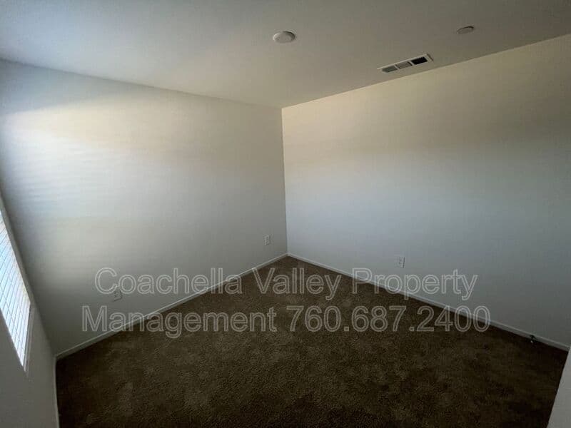 Indio House: 79225 Valor Ln