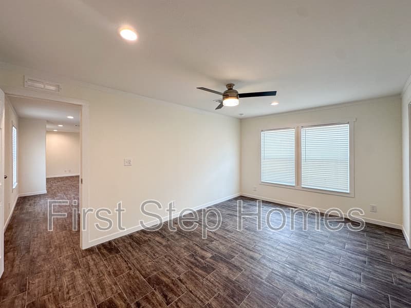 Greenville House: 237 Noriker Dr