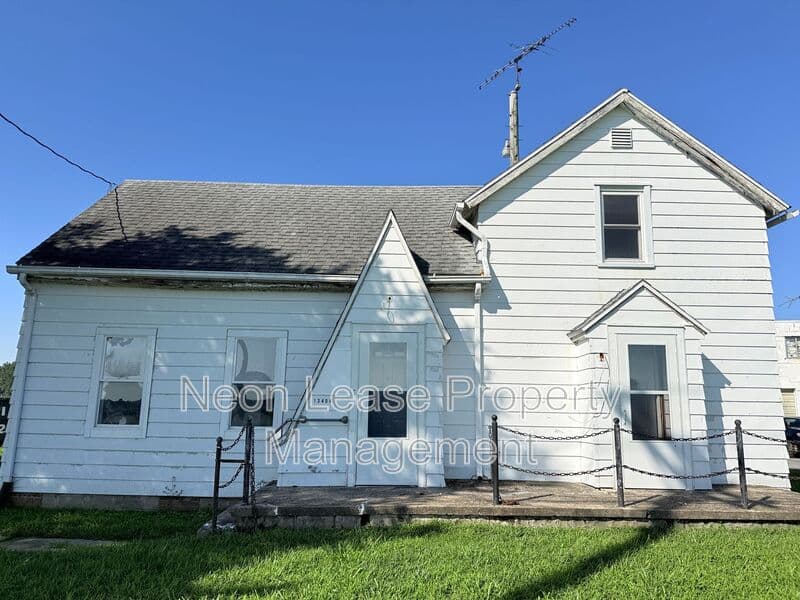 Greenwood House: 13404 Saint Johnstown Rd