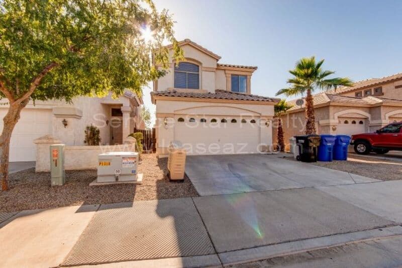 Avondale House: 1710 N 105th Dr
