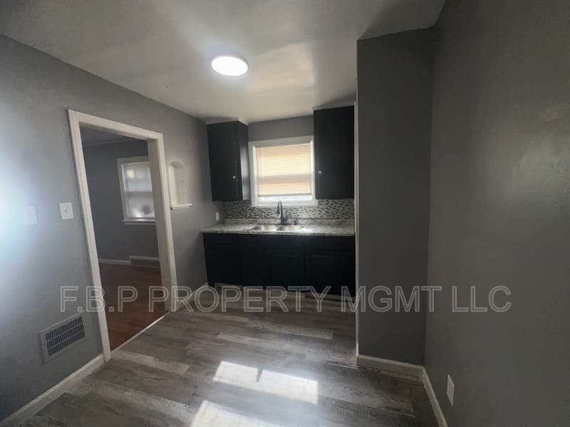 Detroit House: 12031 Marlowe St